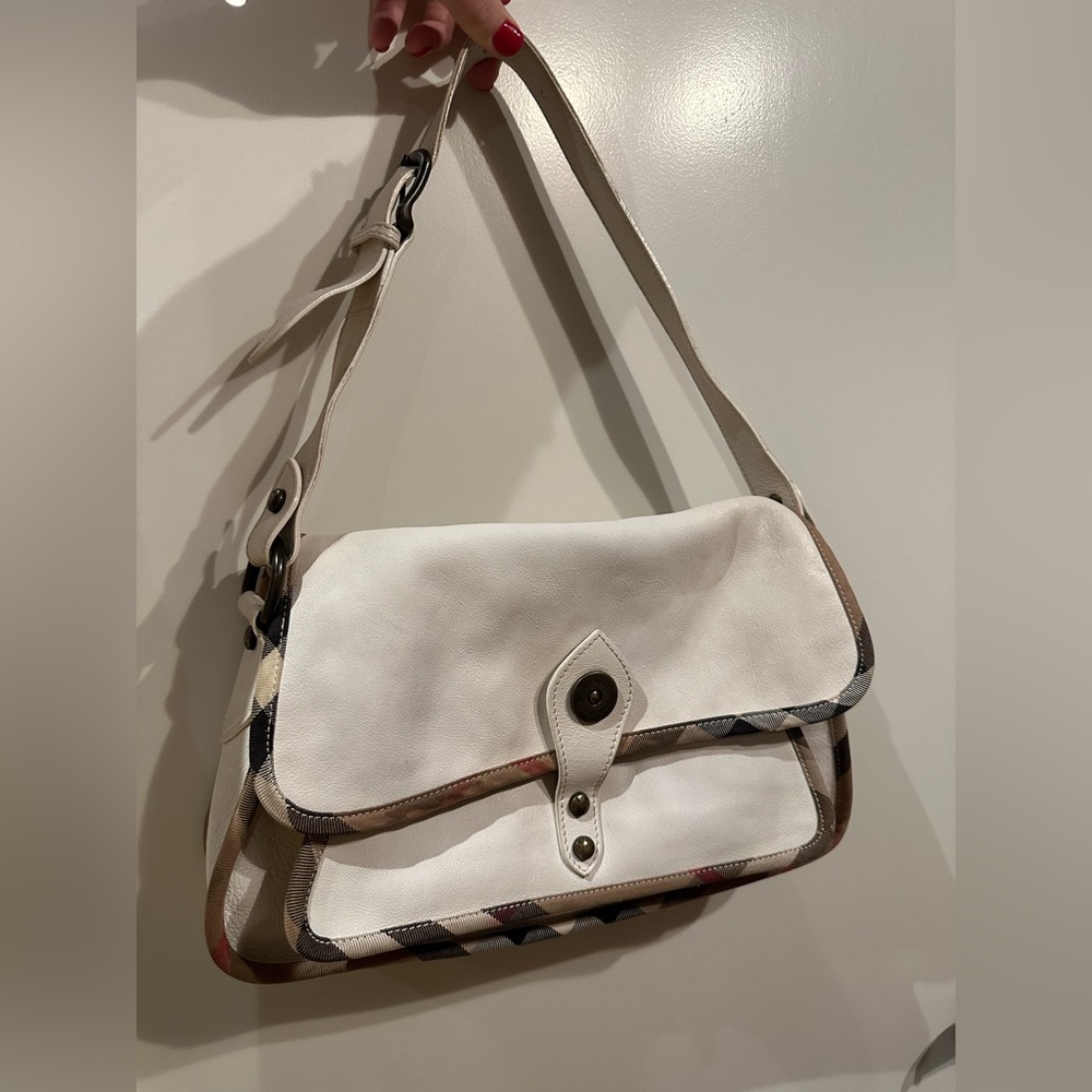 Vintage Burberry || Leather Shoulder Bag || Authentic